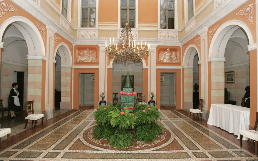 An aristocratic afternoon in a castle in Turin between the noble tea ritual and the refined “bandera” embroidery